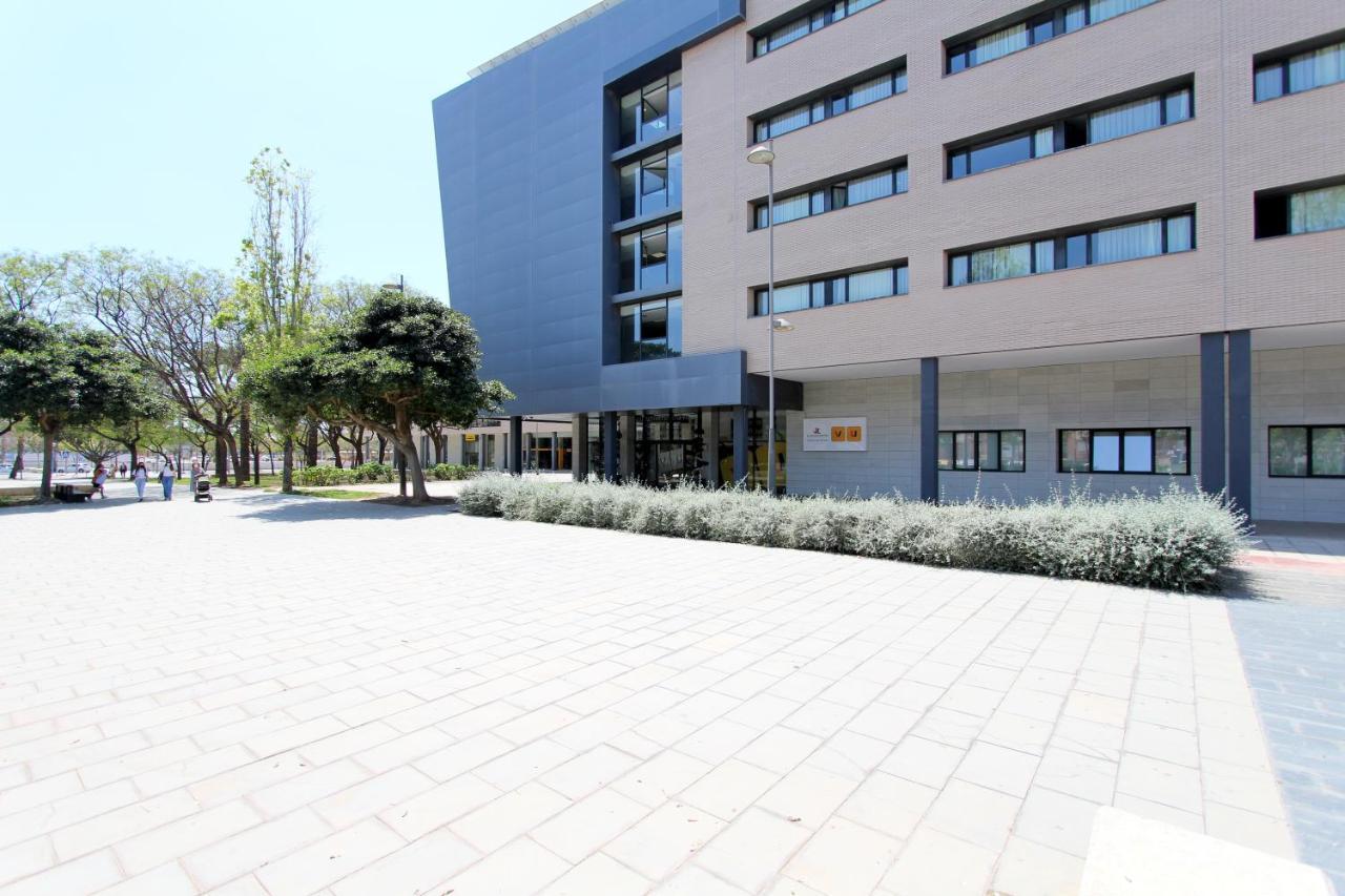 Villa Alojamiento Y Congresos - Villa Universitaria San Vicente Raspeig Bagian luar foto